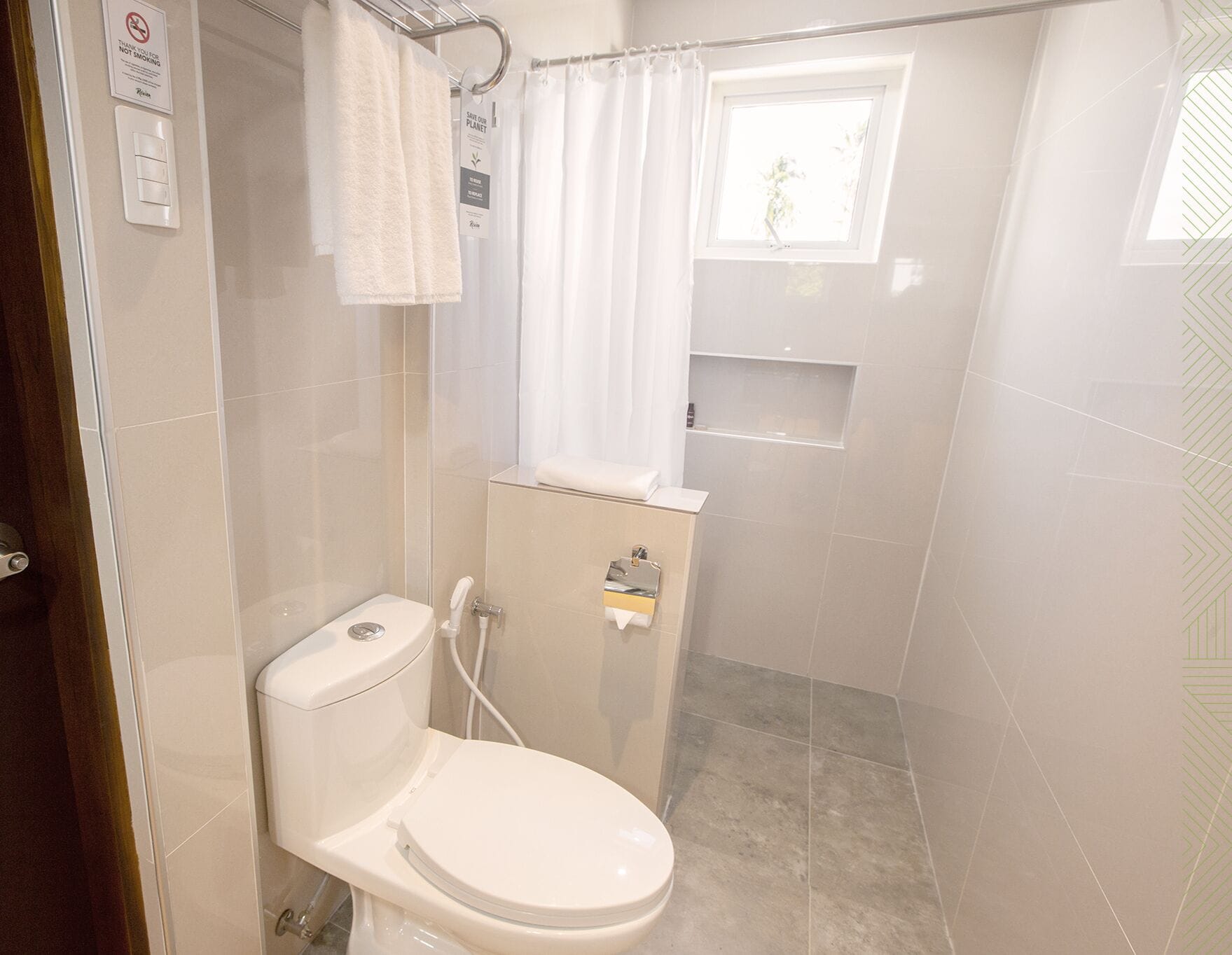 shower, rainfall showerhead, free toiletries, slippers