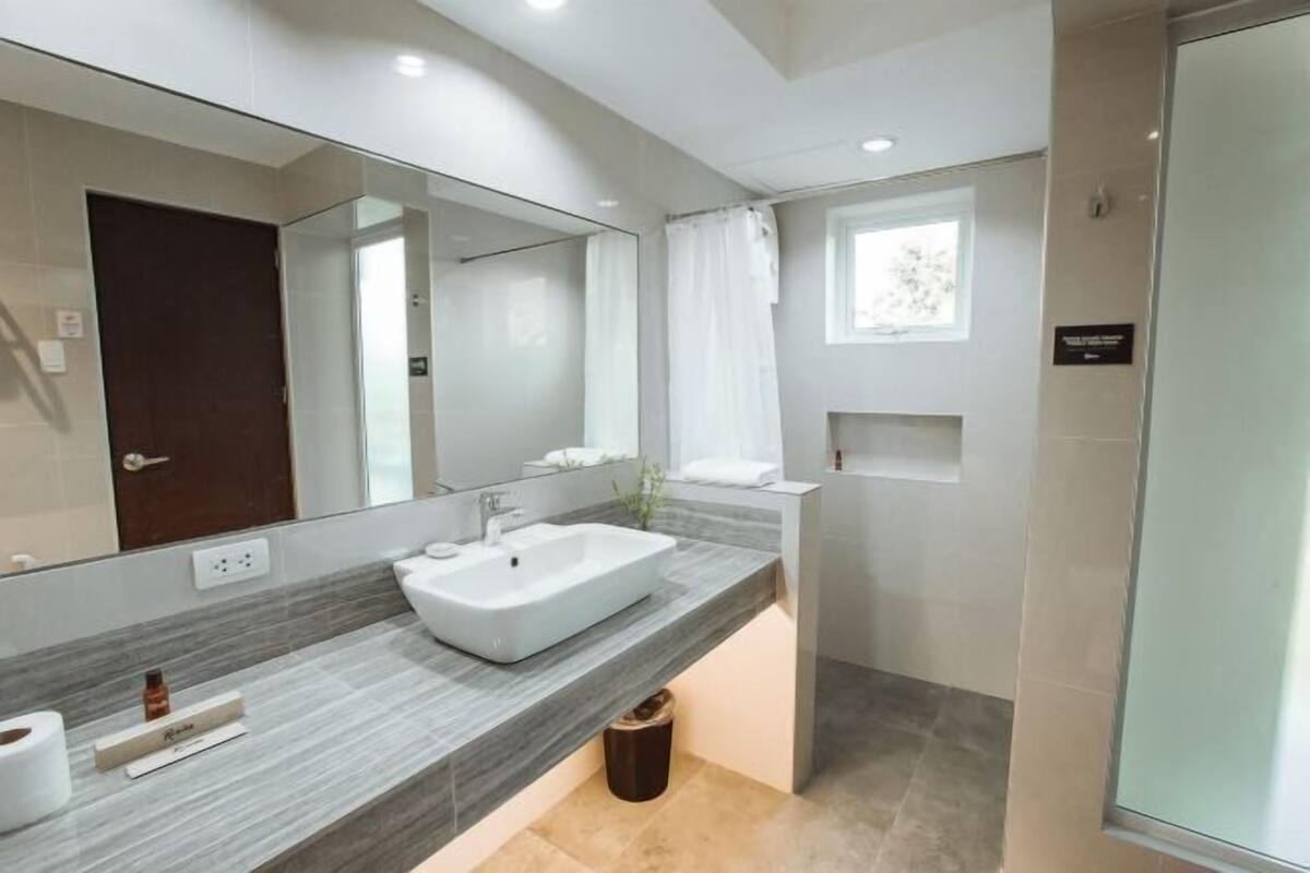 Bathroom | Shower, rainfall showerhead, free toiletries, slippers