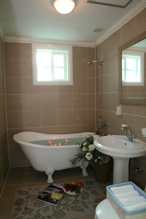 Duplex (24 PY) | Banheiro | Chuveiro, secador de cabelo