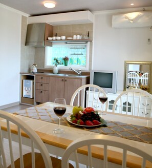 Private kitchenette - Dasom Pension (Seogwipo)