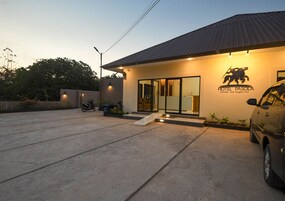 Front of property - evening/night