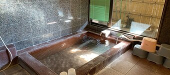 Guest House Nishiborakan - Hostel