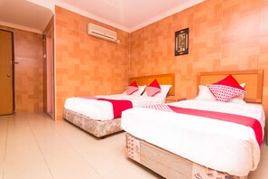 Suite Keluarga | Meja kerja, Wi-Fi gratis, dan seprai linen