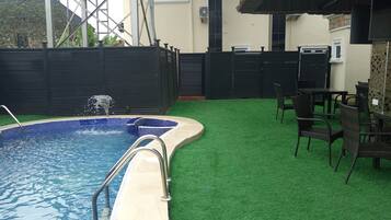Piscina all'aperto