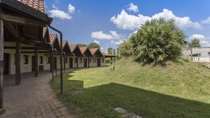 Exterior detail - Foro Appio Mansio Hotel (Latina)