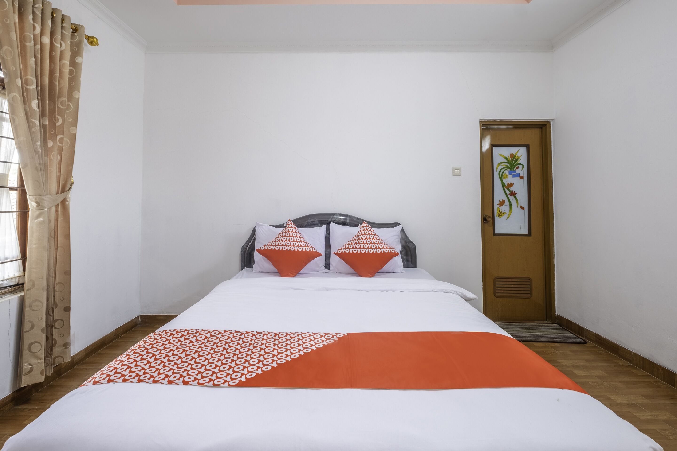 Photo - Capital O 1541 Puri Cikole Asri