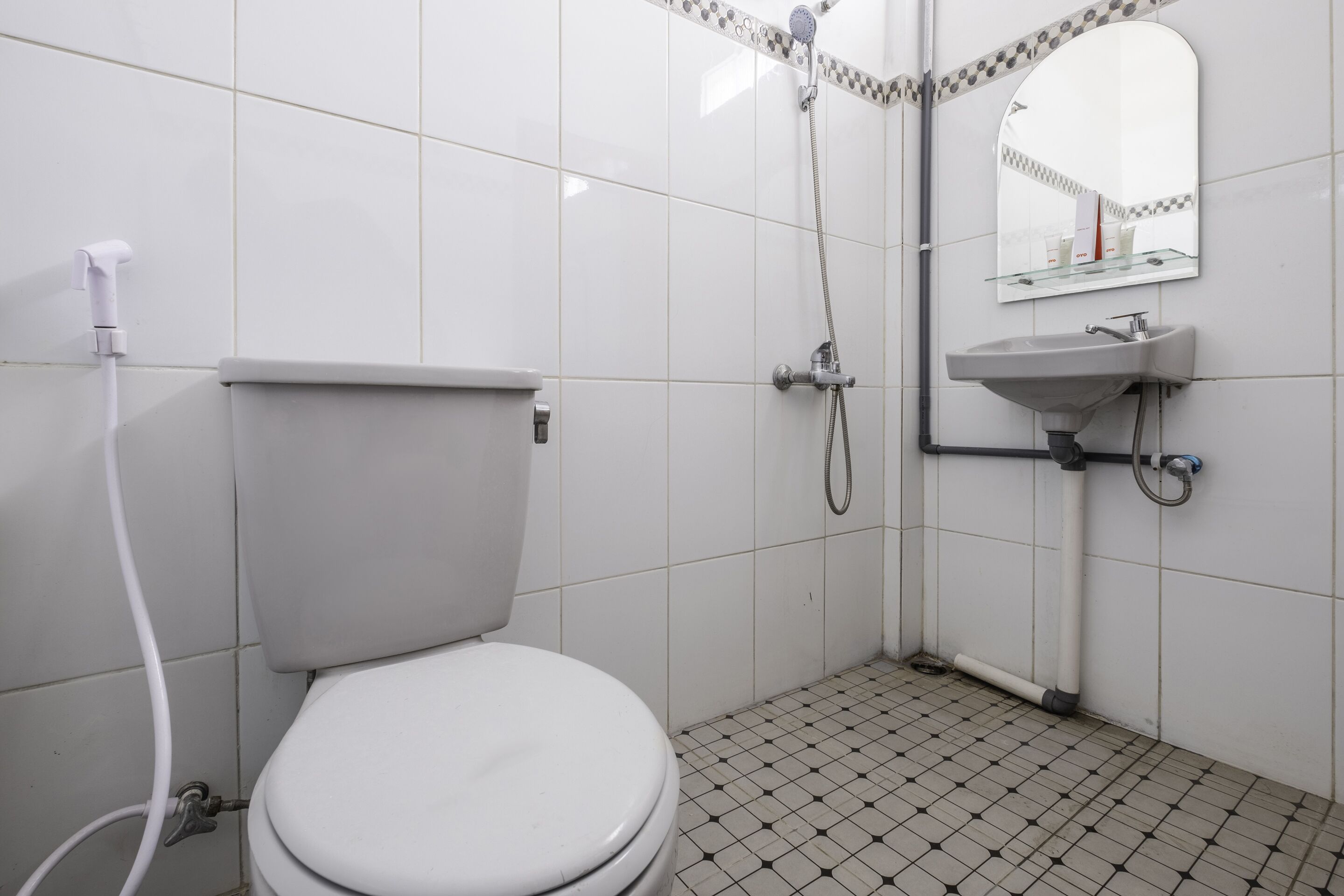 Photo - Capital O 1541 Puri Cikole Asri