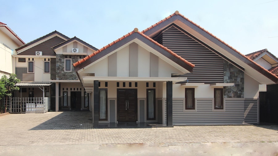 Hotel O Wisma Ray Syariah