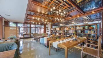 Desayuno completo incluido todos los días