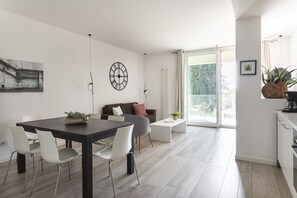 Interior - Minnie - spacious apartment in Gardone Riviera (Gardone Riviera)