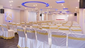 Business center - RAMORA GRAND (Thindukkal)