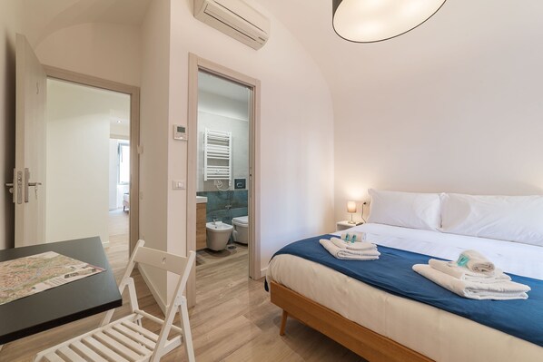 スーペリア ダブルルーム | ノートパソコン用作業スペース、防音設備、アイロン / アイロン台、WiFi (無料)