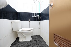 Doppia Standard | Bagno | Doccia, asciugamani