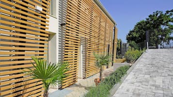 Enceinte de lâhĂ©bergement