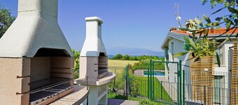 Gardaliva studio: in small residence with pool near to the lake