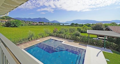Gardaliva5: with lake view in new residence with pool near to the lake