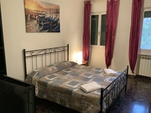 Ferro/asse da stiro, Wi-Fi gratuito