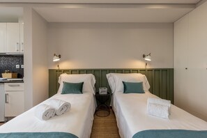 Iron/ironing board, free WiFi, bed sheets