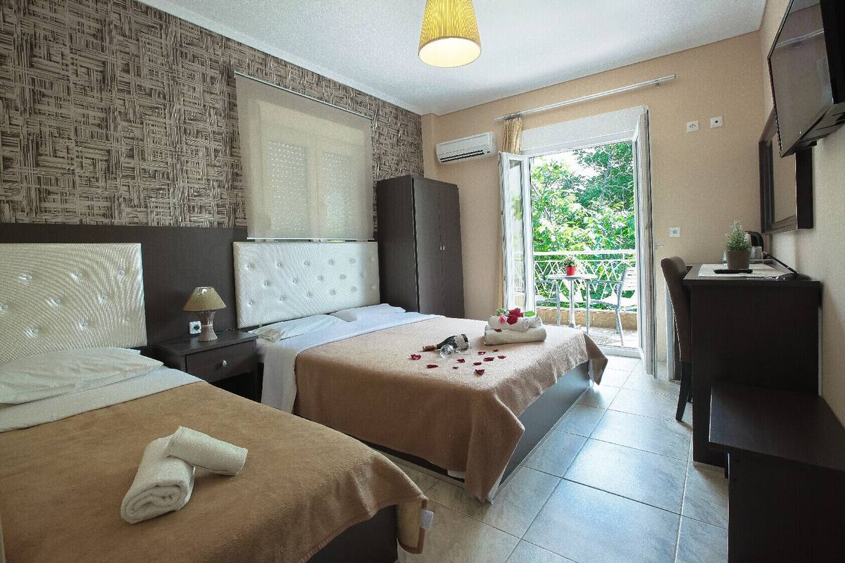 Triple Room | Egyptian cotton sheets, premium bedding, minibar, in-room safe