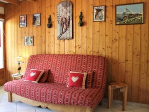 TV - Cozy 2-Room Mountain Apartment, Sleeps 6, Near Slopes and Shops, Vars (Vars)