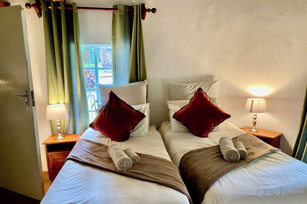 Rose Cottage | ตกแต่งพิเศษโดยเฉพาะ, ผ้าปูที่นอน