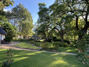 Windsong Cottage | Hageutsikt