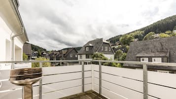 Standard-dobbeltværelse - fælles badeværelse (75.) | Terrasse/gårdhave