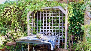 Property grounds - Coopers Cottage (Rye)