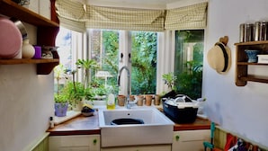 Interior detail - Coopers Cottage (Rye)