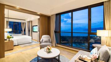 Minibar, in-room safe, desk, blackout curtains