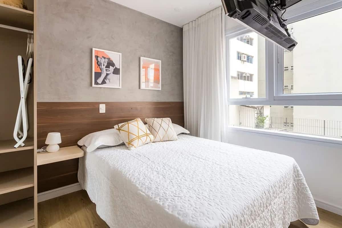 1 chambre, literie de qualité supérieure, minibar, bureau