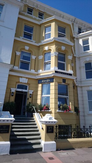 Exterior - 17 Wilmington Square (Eastbourne)