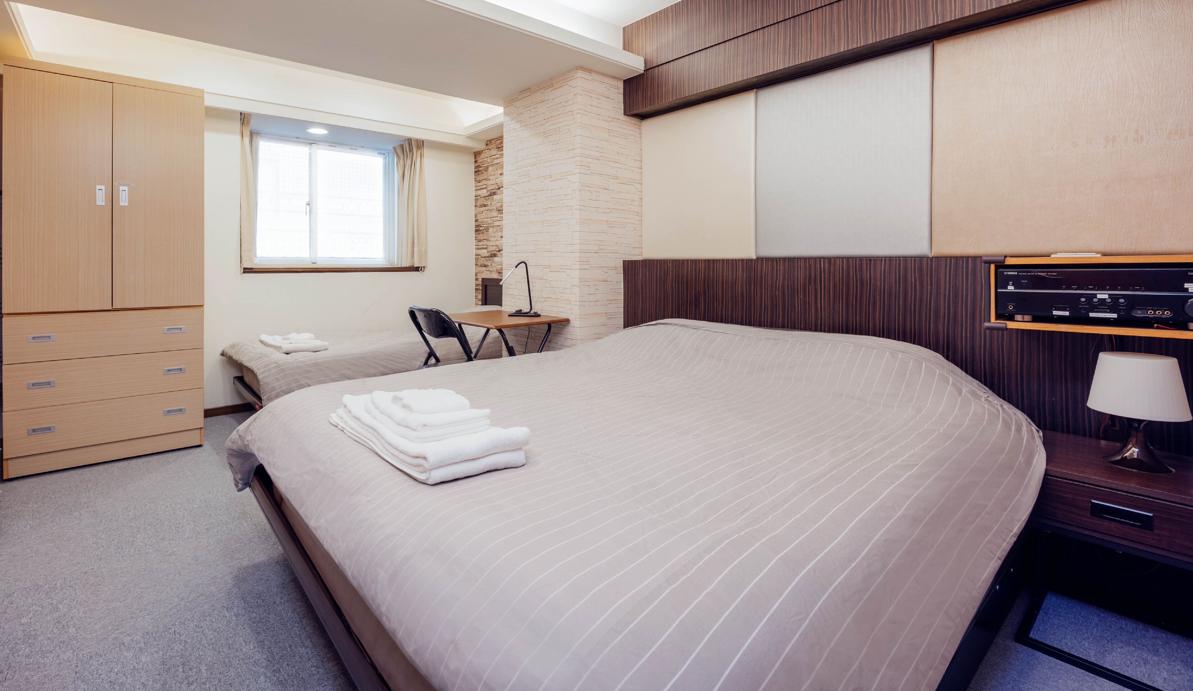 2 bedrooms, desk, iron/ironing board, free WiFi