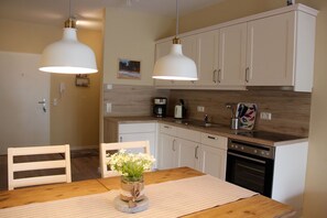 Apartment (Apartment 7) | Private kitchen | Full-size fridge, oven, dishwasher, coffee/tea maker
