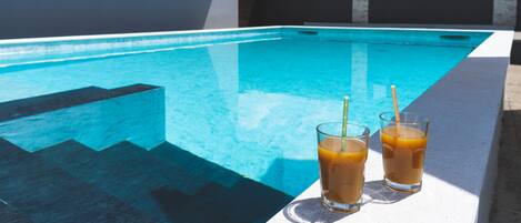 Seasonal outdoor pool, sun loungers