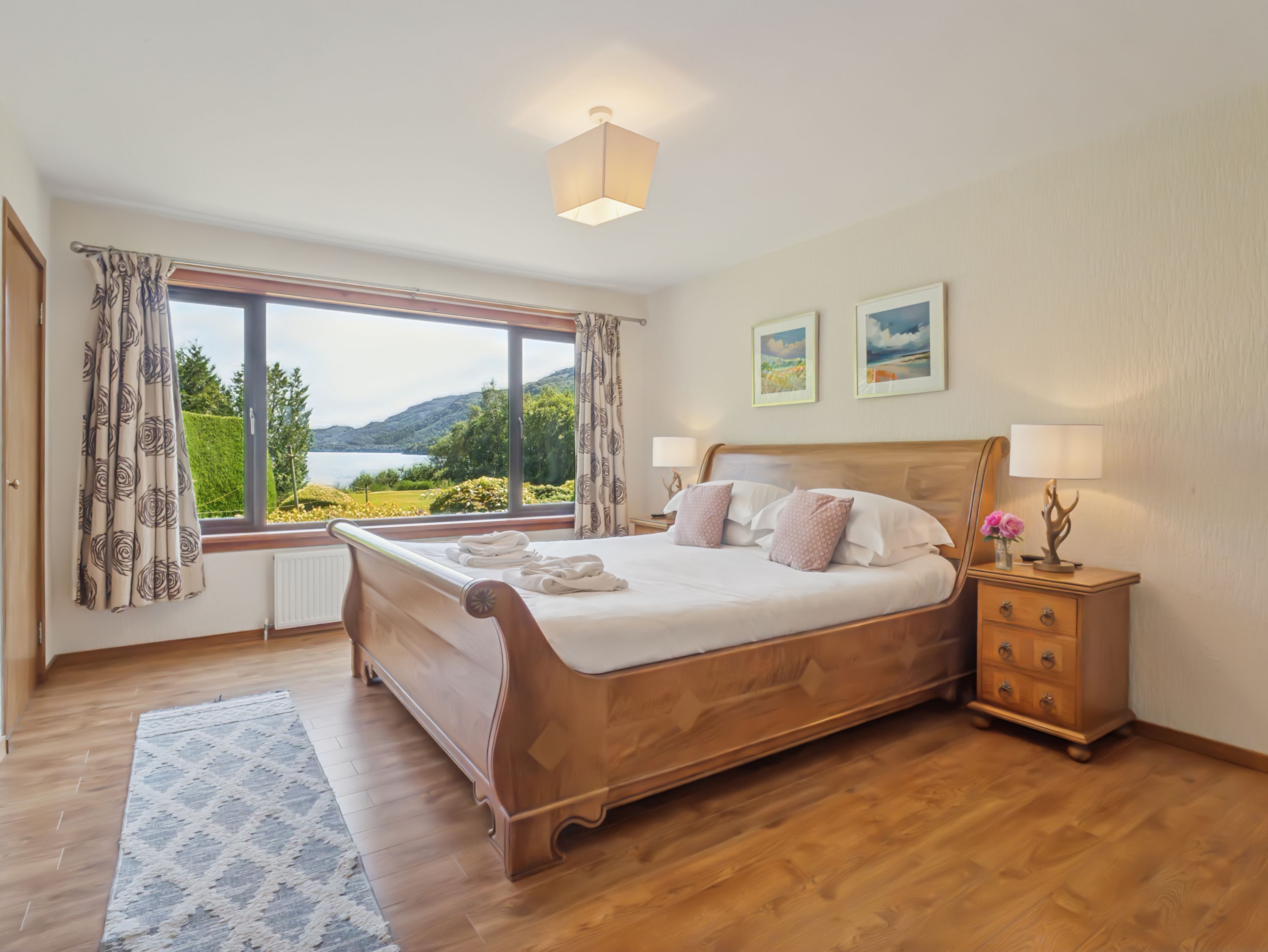 5 bedrooms