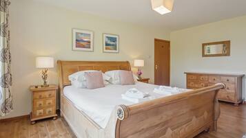 5 bedrooms