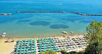 MarcheAmore - Le Stanze Della Contessa, central luxury 3 bedrooms apartment