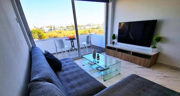 Superior Apartment, Sea View (Apartment) | Living area