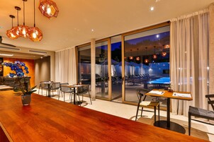 Bar (en el alojamiento)