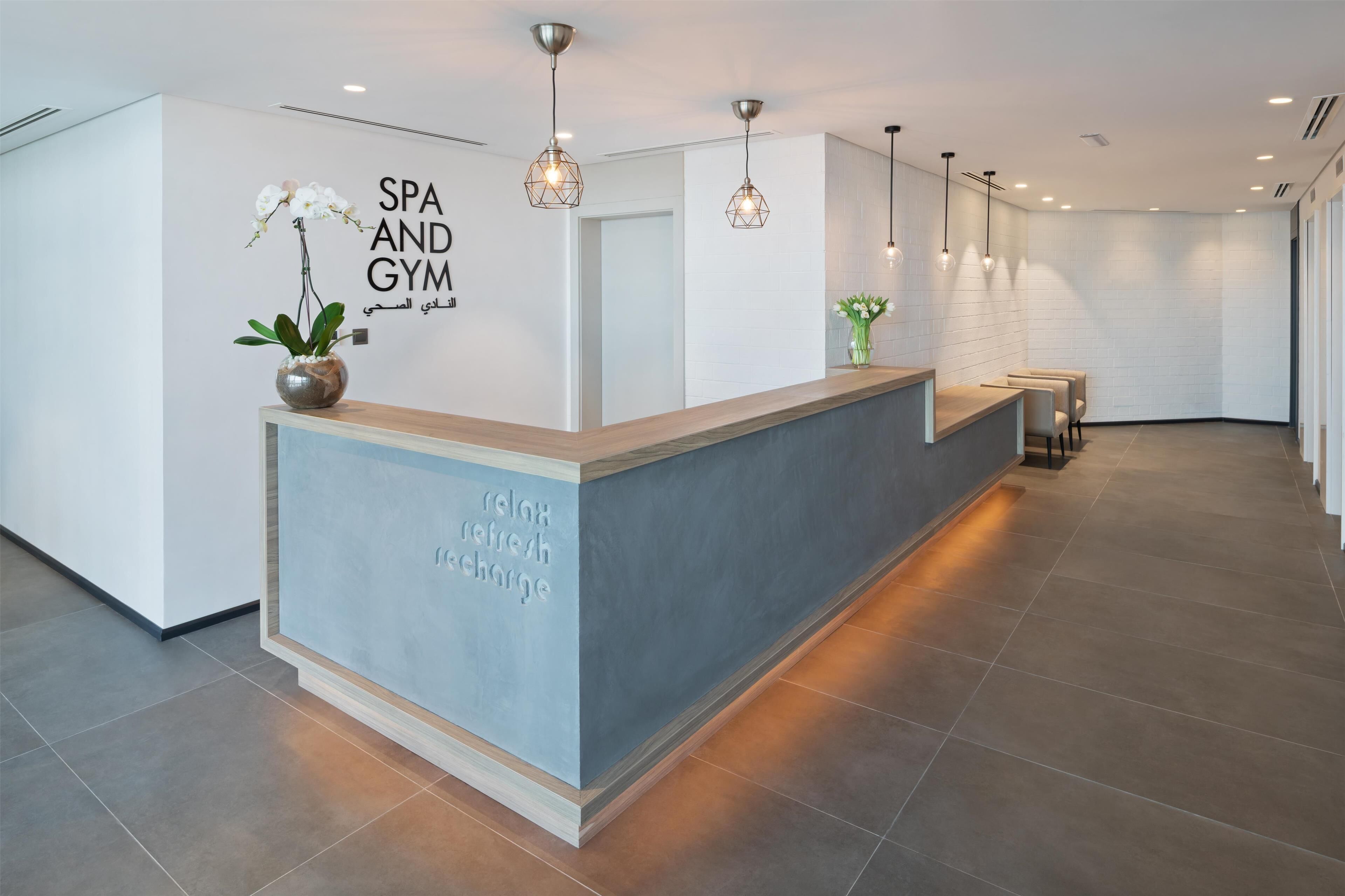 2 treatment rooms, massages