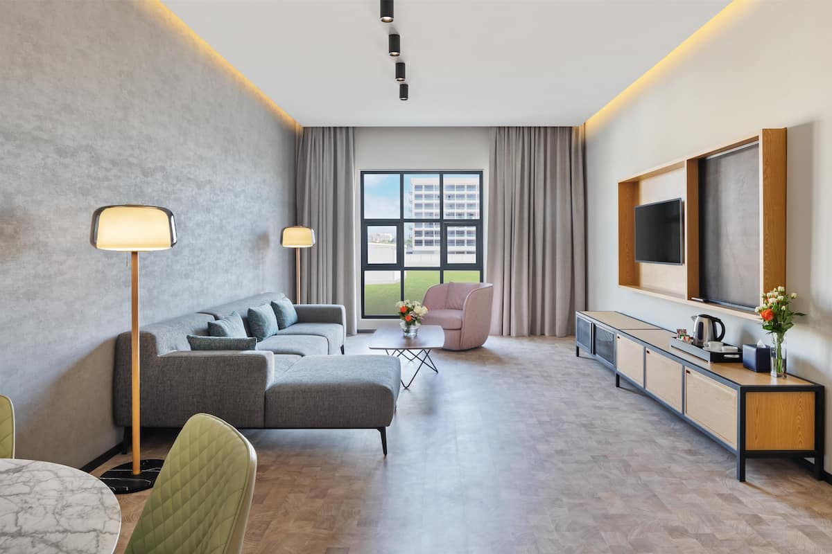 Suite, 2 chambres | 1 chambre, minibar, coffre-fort pour ordinateur portable, bureau