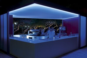 Poolside bar
