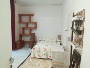 Studio (Giuannicca) | Pemandangan dari kamar