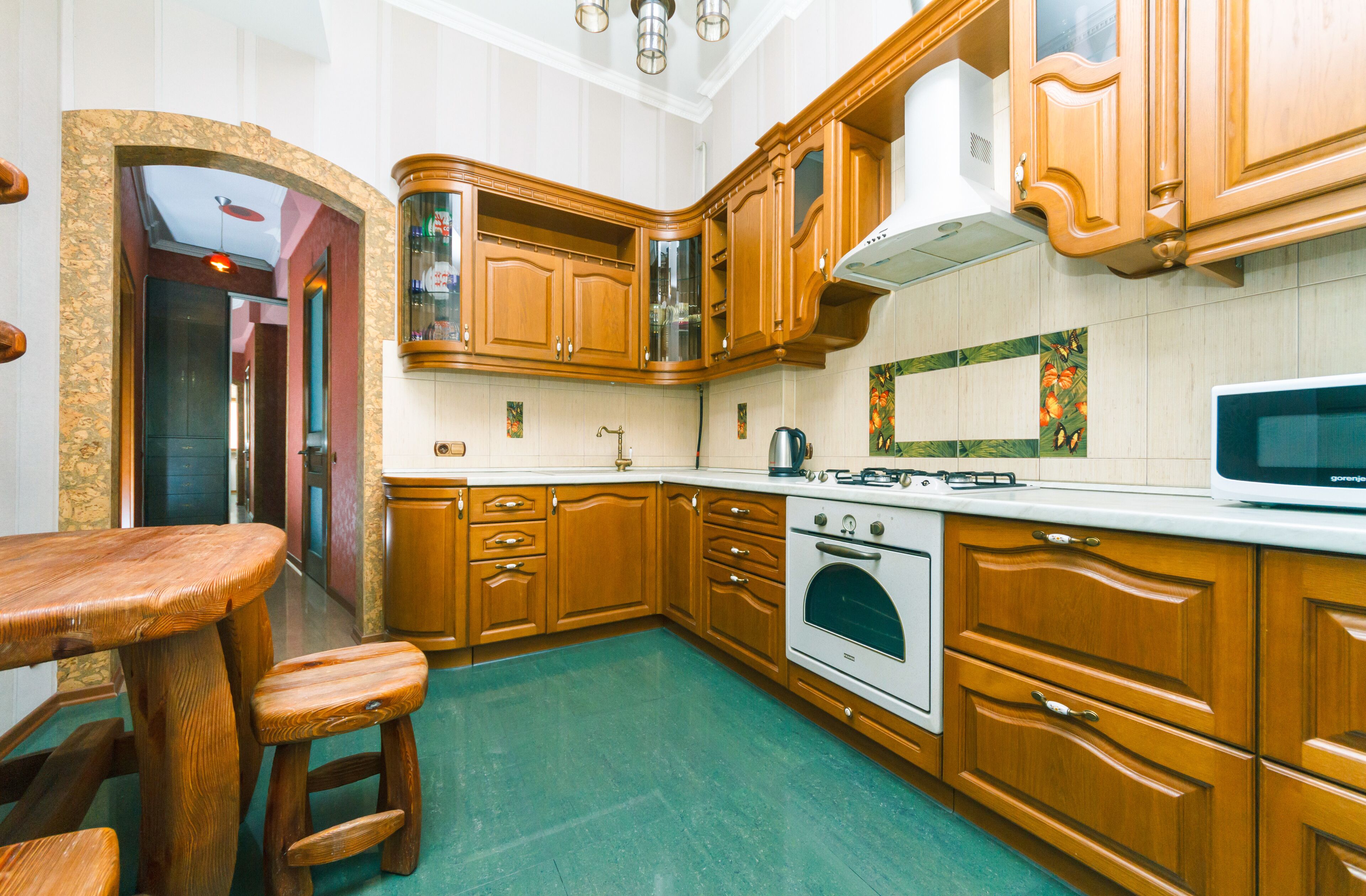Apartamento | Cozinha privada | Geladeira grande, micro-ondas, fogão, cooktop