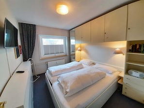 2 Schlafzimmer, Bügeleisen/Bügelbrett, WLAN, Bettwäsche