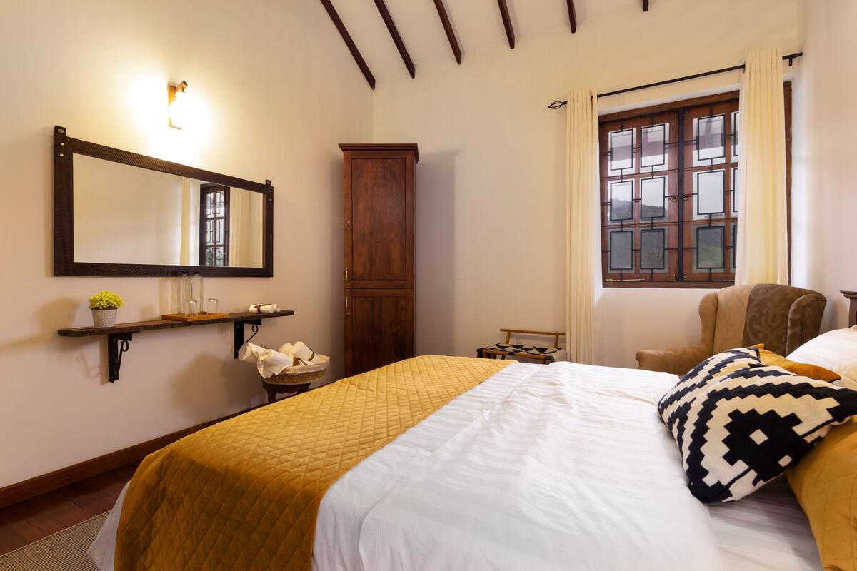 Standard Double Room | Egyptian cotton sheets, premium bedding, Select Comfort beds