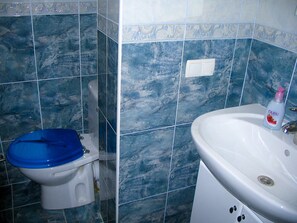 Bathroom - KyivHome Basseyna 17 City centre (Kyiv)