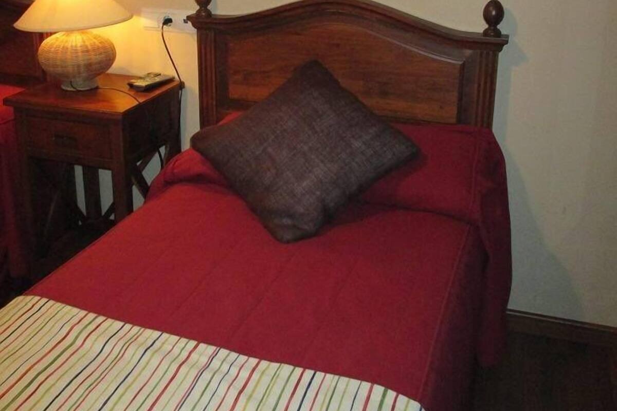 Desk, free cots/infant beds, rollaway beds, bed sheets