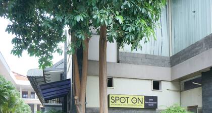 OYO Life 2090 Ratna Backpacker Syariah